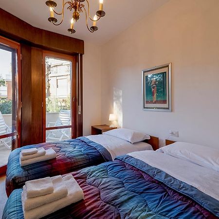 Апартаменти Portosole Attic - With Terrace And Private Parking Санремо Екстер'єр фото