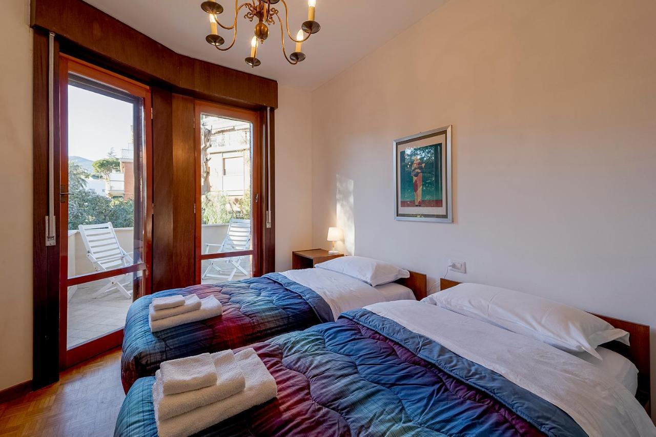 Апартаменти Portosole Attic - With Terrace And Private Parking Санремо Екстер'єр фото