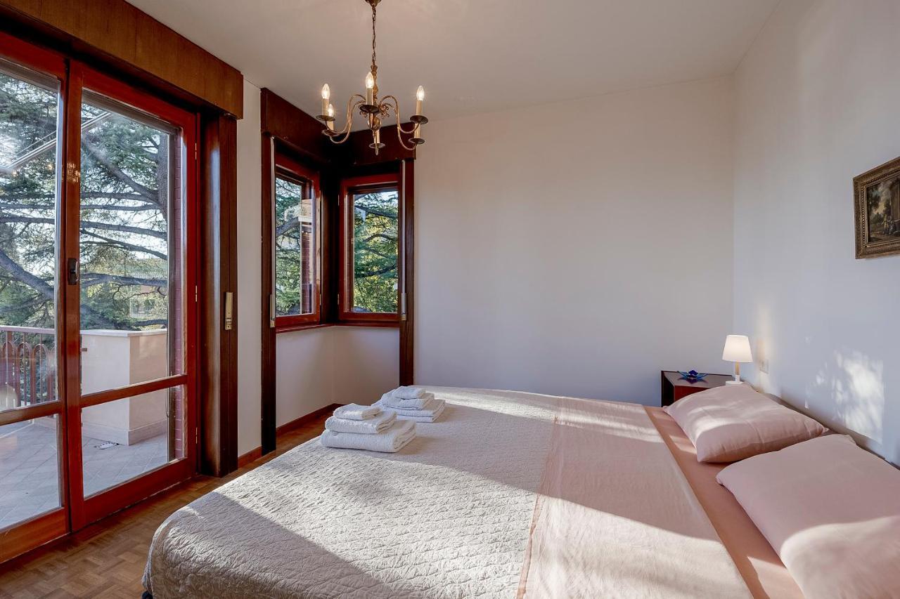 Апартаменти Portosole Attic - With Terrace And Private Parking Санремо Екстер'єр фото